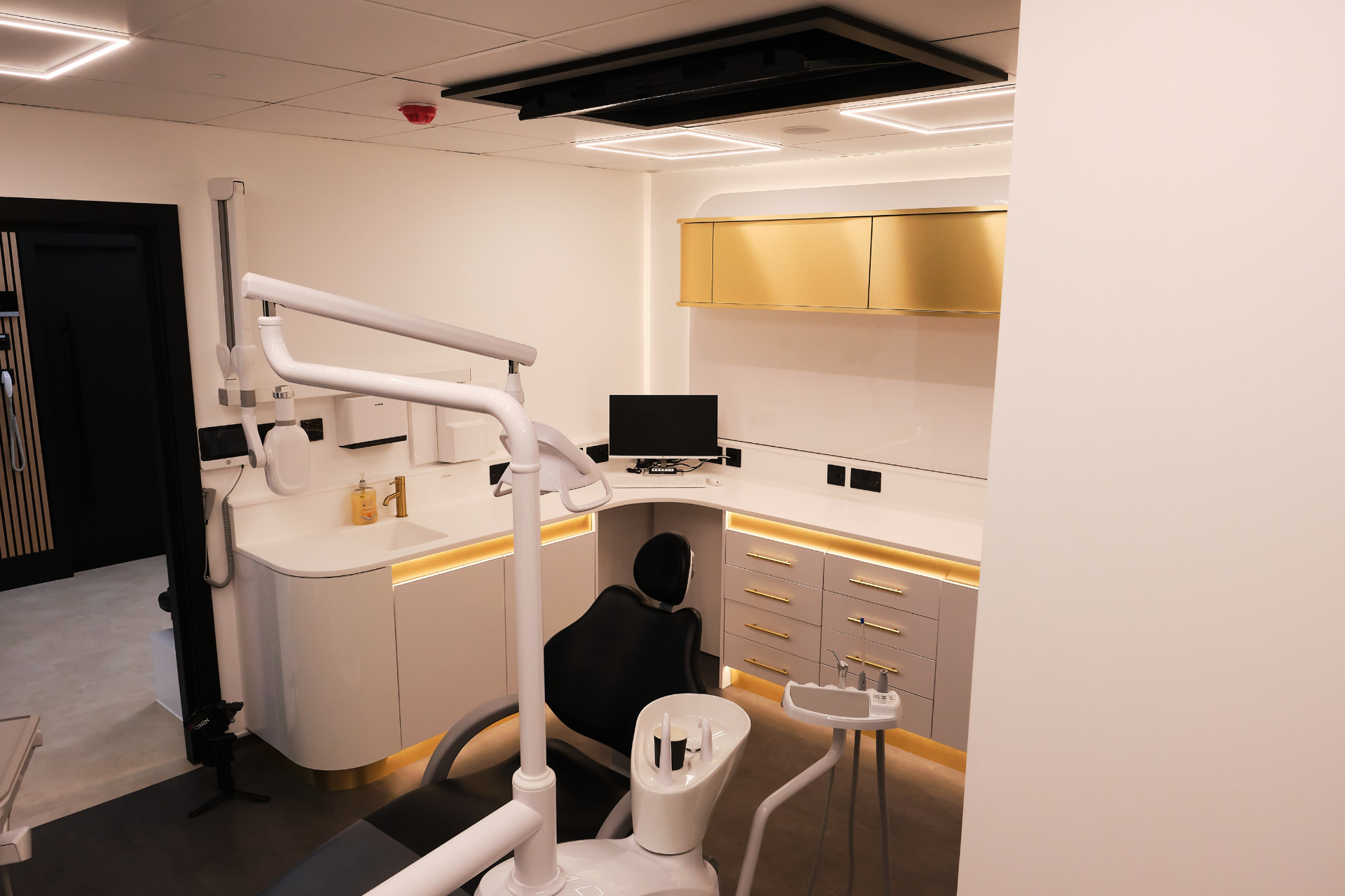 Calm, modern room prepared for root canal treatment